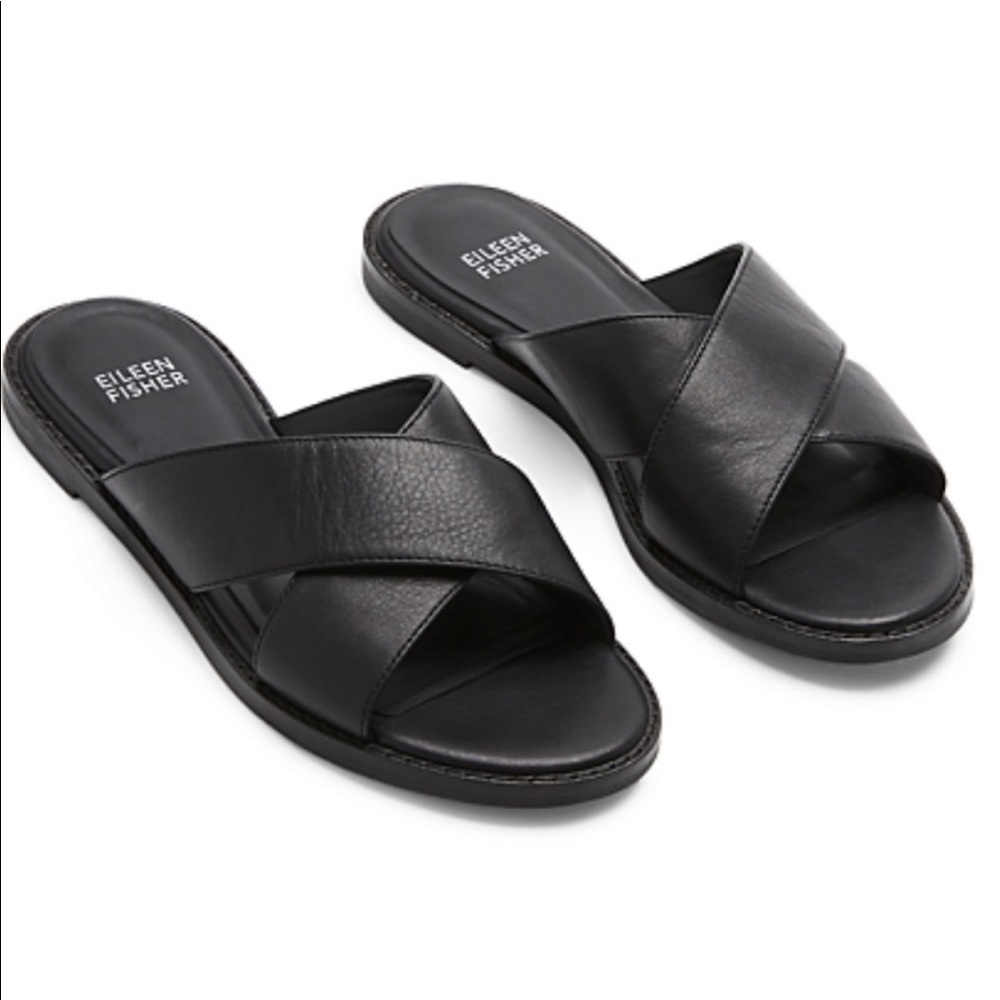 Eileen Fisher Cape Crossover Leather Sandal in Black - Size 7.5